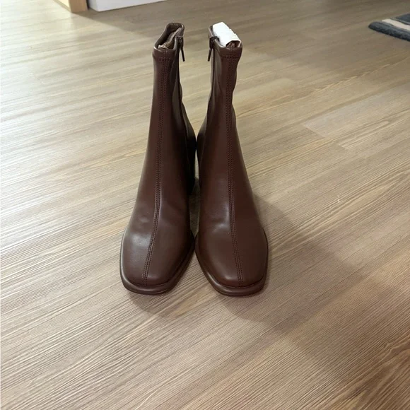 NWT Steve Madden Faux leather Pammy brown bootie - size 7.5 - Picture 4 of 13